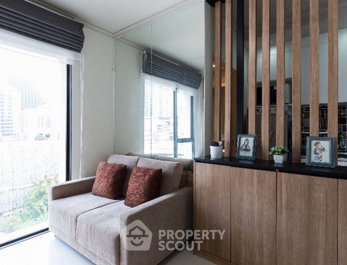picture 1-BR Condo at Le Cote Sukhumvit 14 near BTS Asok (ID 2103677) - 3/11