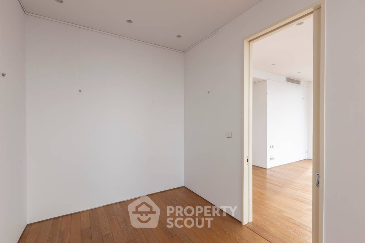 picture 2-BR Condo at The Ritz-Carlton Residences, Bangkok near BTS Chong Nonsi (ID 2083635) - 16/41