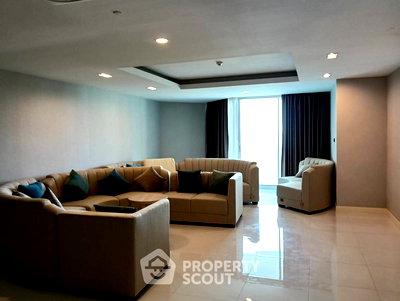 ขายคอนโด : คอนโด 3-ห้องนอน ที่ ลา รอยัล ใกล้ เมืองพัทยา (ID 1898421)