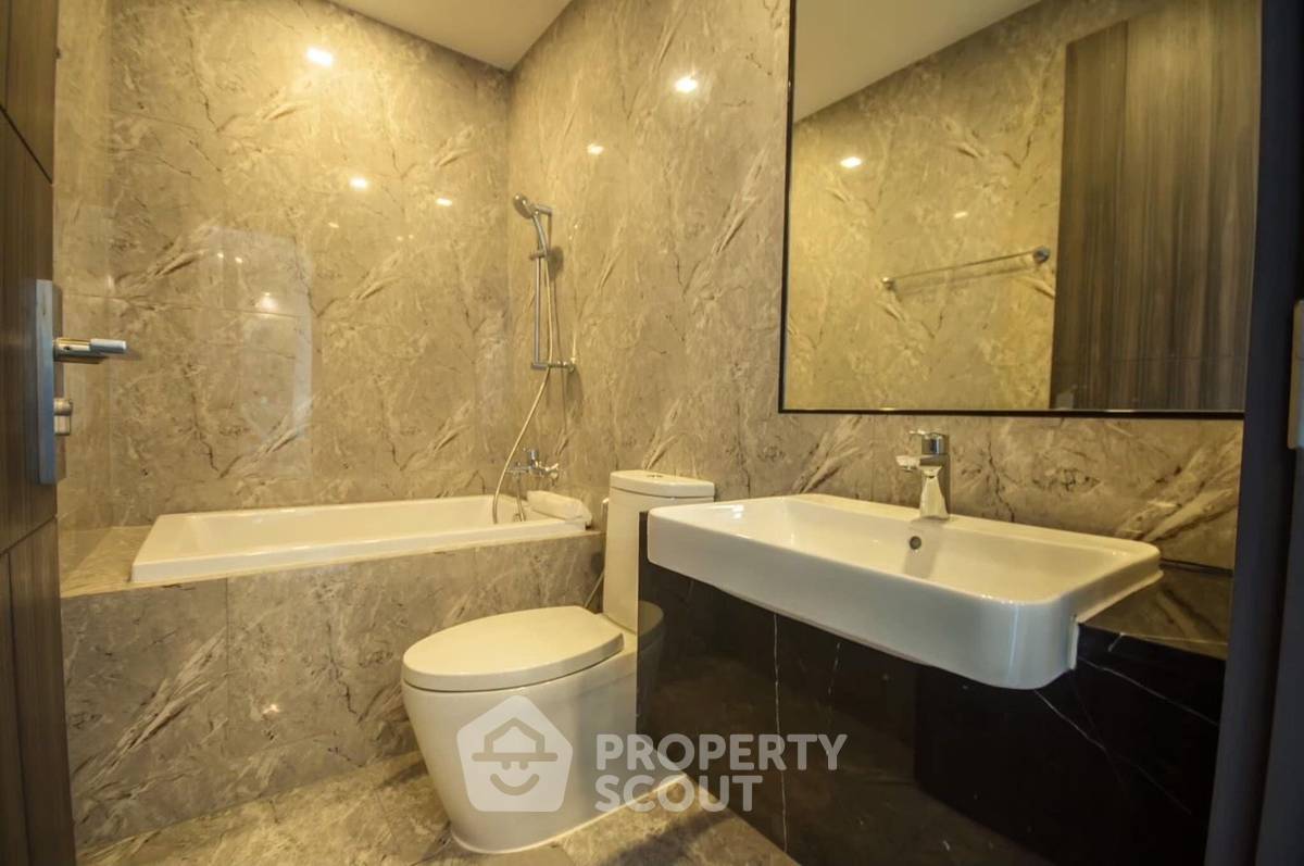 picture 2-BR Condo at Ashton Asoke near MRT Sukhumvit (ID 1308203) - 3/6
