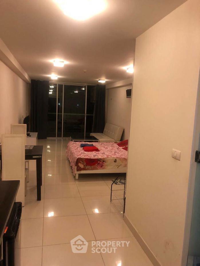 picture Studio Condo at Park Royal 2 Pratumnak near Phratamnak (ID 1145956) - 4/10