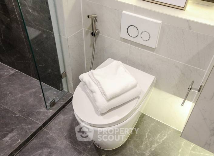 picture 1-BR Condo at Origin Plug & Play Ramkhamhaeng Triple Station in Hua Mak (ID 1445770) - 11/14