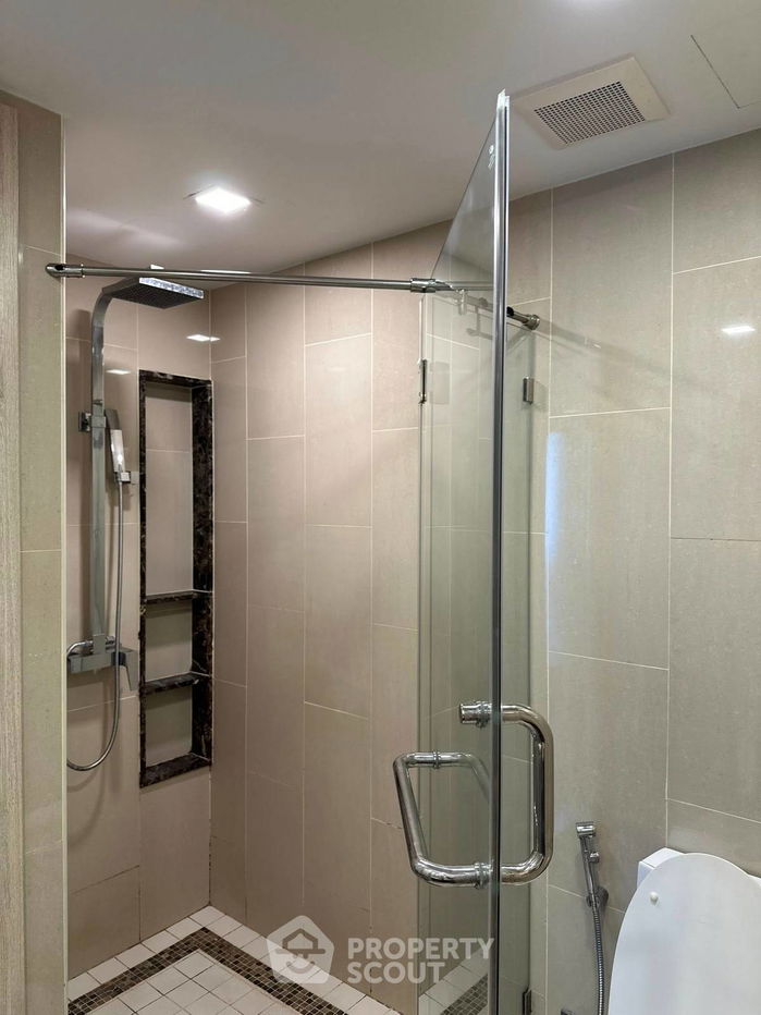 picture 1-BR Condo at The Peak Towers close to Phratamnak (ID 2180303) - 6/6