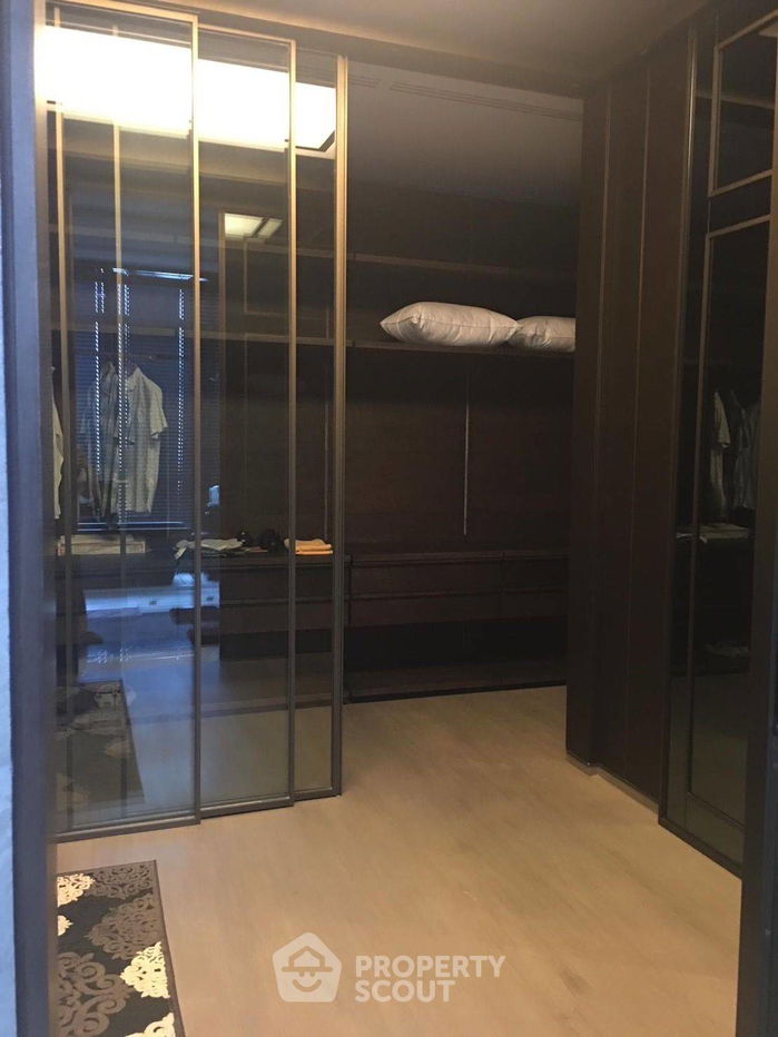 picture 3-BR Condo at Hyde Sukhumvit 13 Condominium near BTS Nana (ID 1479772) - 5/37