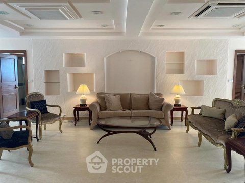 3-BR Condo, 23rd-Floor 260 Sqm, President Park Condo Near MRT Queen Sirikit (ID 1520622)