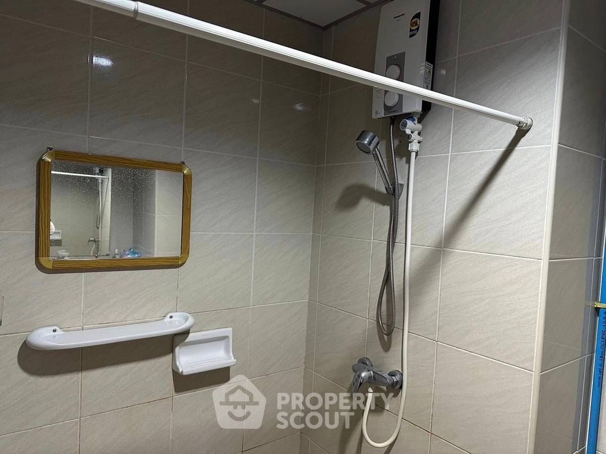 picture Studio Condo at View Talay 8 Condominium Jomtien close to Jomtien Beach (ID 1855869) - 6/17