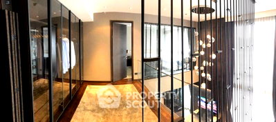Condos for sale Soi Sukhumvit 71 : 2-BR Condo at The Lofts Ekkamai near BTS Ekkamai (ID 387533)