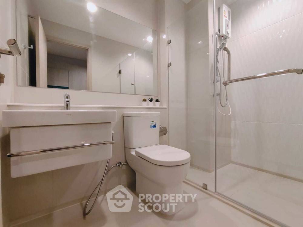 picture 1-BR Condo at Life One Wireless near BTS Phloen Chit (ID 372612) - 15/16
