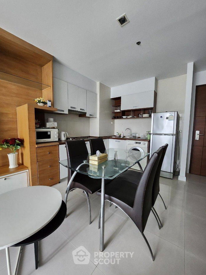 picture 2-BR Condo at Sukhumvit City Resort Condominium near BTS Nana (ID 1744833) - 5/8