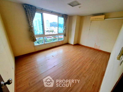 คอนโด ศรีราชา ชลบุรี : คอนโด 2-ห้องนอน ที่ ลัดดา คอนโดวิลล์ ใน ศรีราชา (ID 1457989)