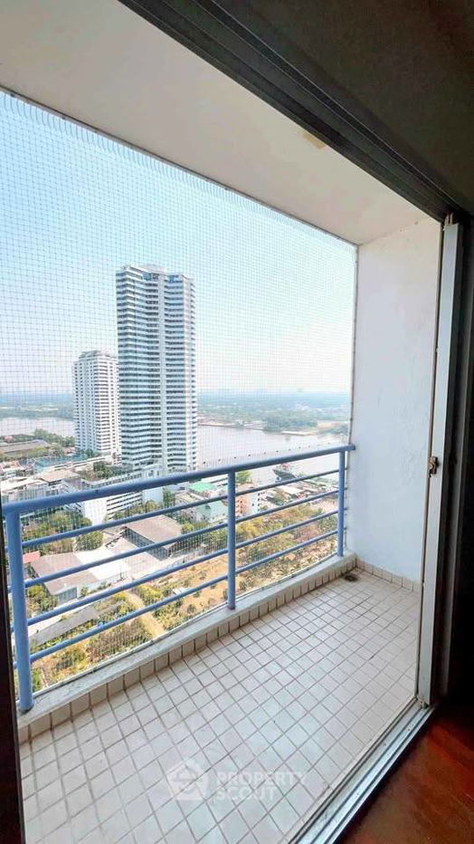 picture 2-BR Condo at SV City Rama 3 Condominium close to Phra Ram 3 (ID 2065373) - 8/12