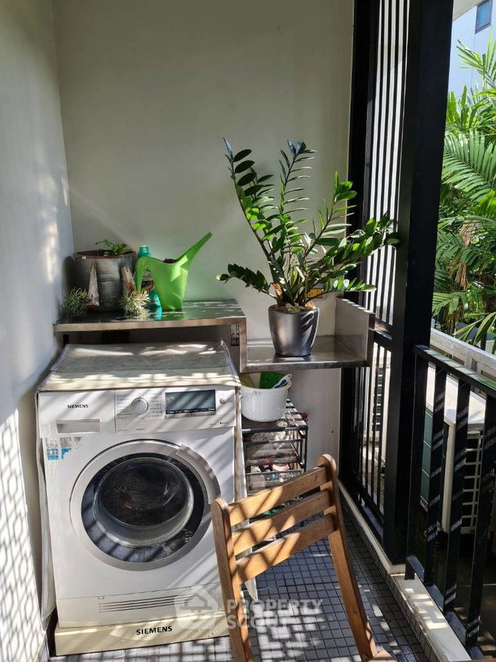 picture 1-BR Condo at Tree Condo Ekamai near BTS Ekkamai (ID 631141) - 15/16