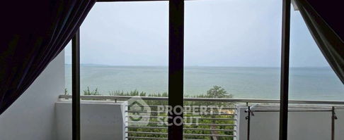 3-BR Condo at Beach Villa Viphavadee Condo close to Bangsaray (ID 2139659)