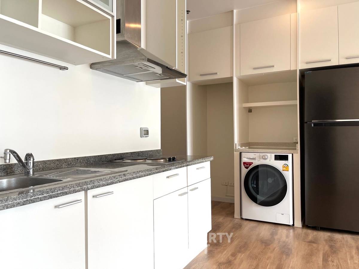 picture 1-BR Condo at The Trendy Condominium near BTS Nana (ID 977118) - 5/22