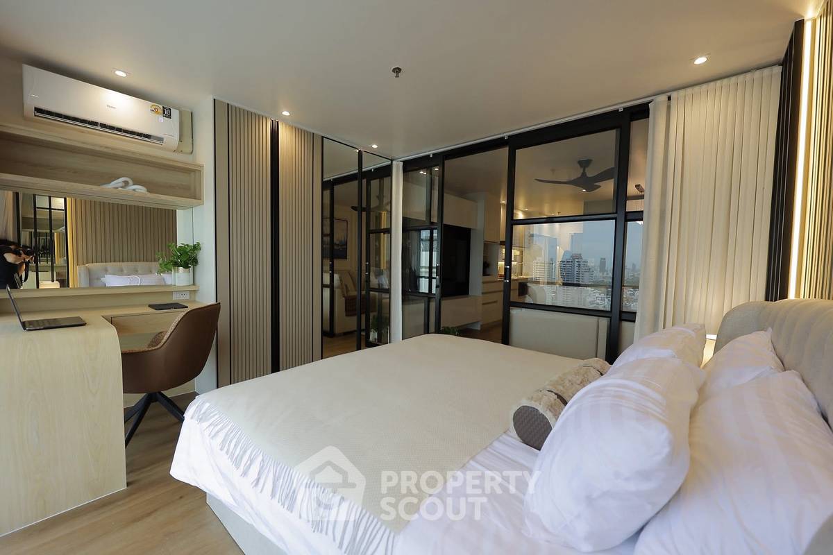 รูป คอนโด 1-ห้องนอน ที่ สุขุมวิท สวีท คอนโดมิเนียม ใกล้ BTS นานา (ID 2155731) - รูปที่ 3/9
