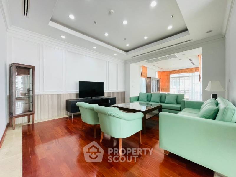 picture 4-BR Condo at Green Ville Exclusive Residence near BTS Nana (ID 994190) - 1/9