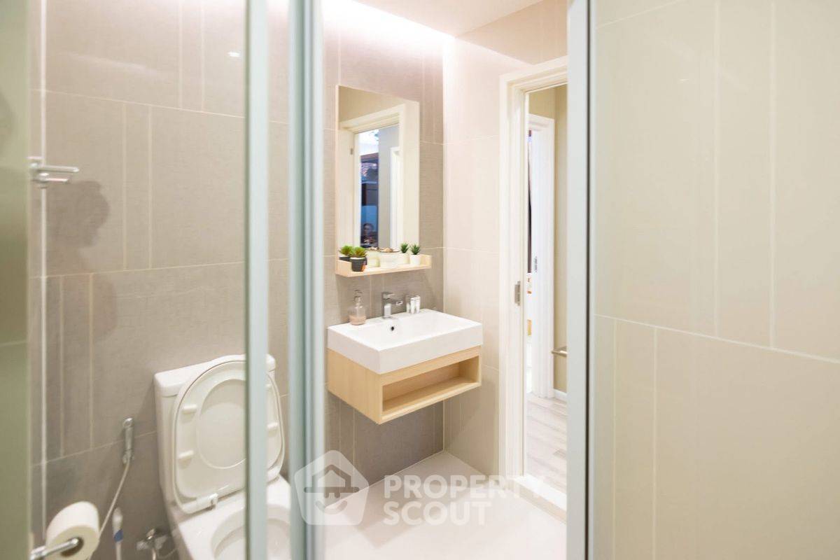 picture 2-BR Condo at The Key Sathorn - Charoenraj in Bang Khlo (ID 2092875) - 9/9
