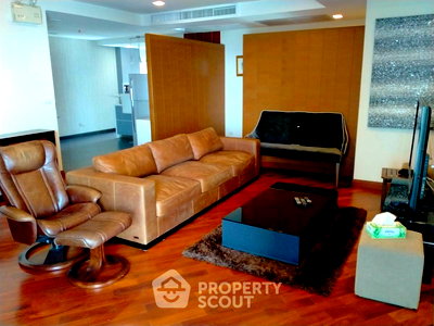 Condos for sale : 3-BR Condo at Nusasiri Grand Condominium near BTS Ekkamai (ID 889759)
