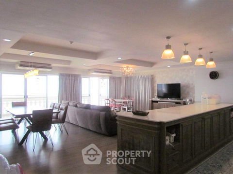 คอนโด 4-ห้องนอน ที่ ปาร์ค บีช คอนโดมิเนียม ใกล้ ปราสาทสัจธรรม (ID 1465570)