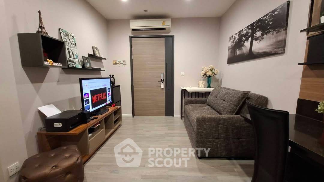 picture 1-BR Condo at The Room Sathorn - St. Louis near BTS Surasak (ID 2185948) - 5/14