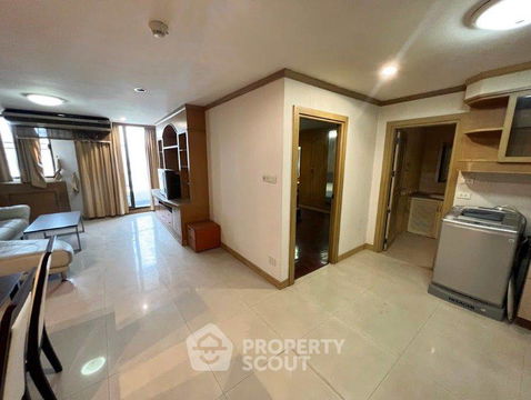 1-BR Condo at Supalai Place Sukhumvit 39 near BTS Phrom Phong (ID 1875052)