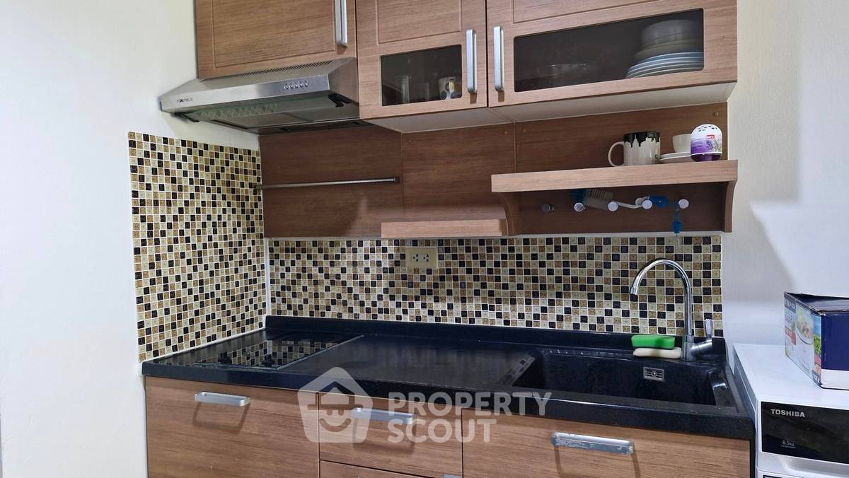 picture Studio Condo at View Talay 8 Condominium Jomtien close to Jomtien Beach (ID 1855869) - 4/17