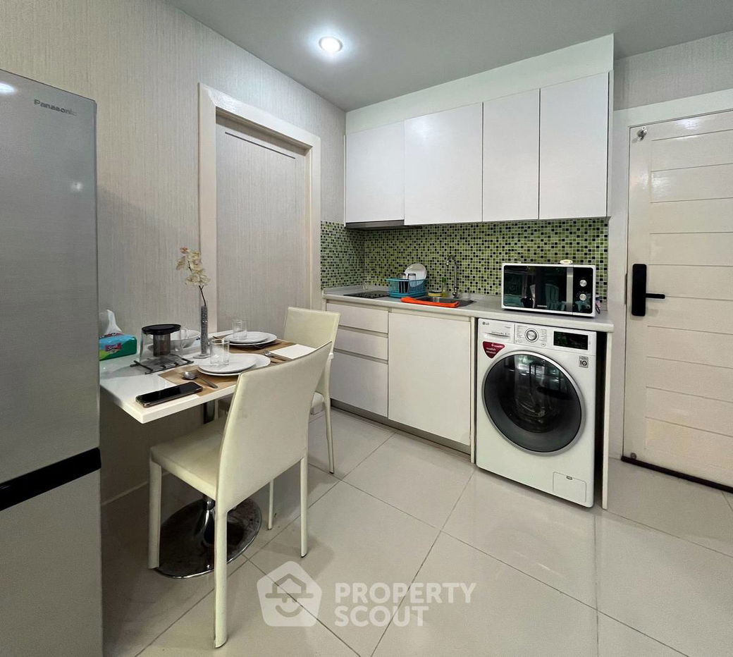 picture 1-BR Condo at Amazon Residence Pattaya Condominiums close to Pattaya (ID 997234) - 13/16