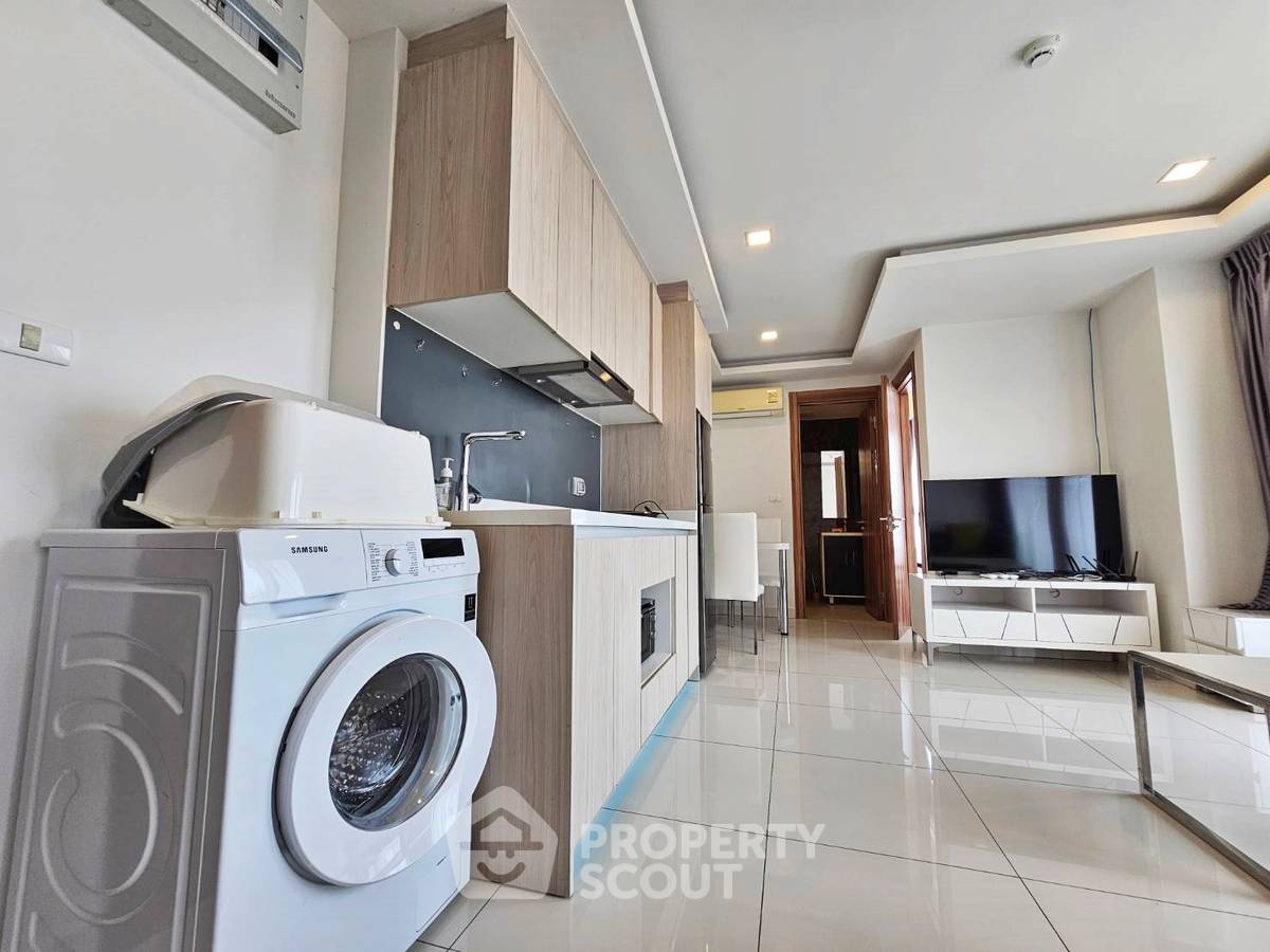 picture 2-BR Condo at Arcadia Beach Resort Pattaya close to Pattaya South (ID 2137255) - 2/11