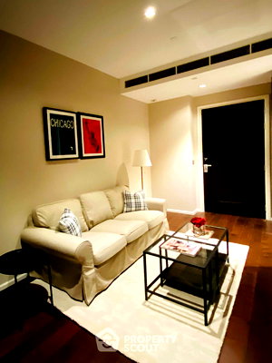Condos for sale Middle Sukhumvit : 1-BR Condo at The Diplomat 39 near BTS Phrom Phong (ID 511261)
