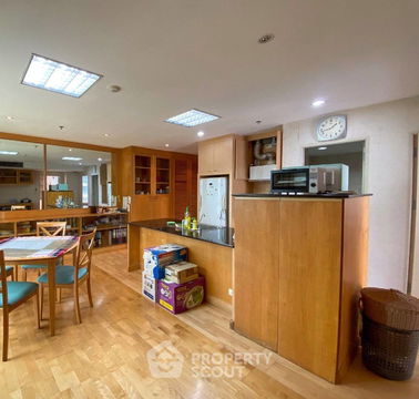 2-BR Condo at Asoke Place near MRT Sukhumvit (ID 1555906)