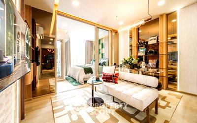 Condos for sale : 1-BR Condo at Life Sathorn Narathiwas 22 in Chong Nonsi (ID 2068943)