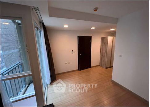 1-BR Condo at D Condo Ratchada 19 near MRT Ratchadaphisek (ID 1923605)