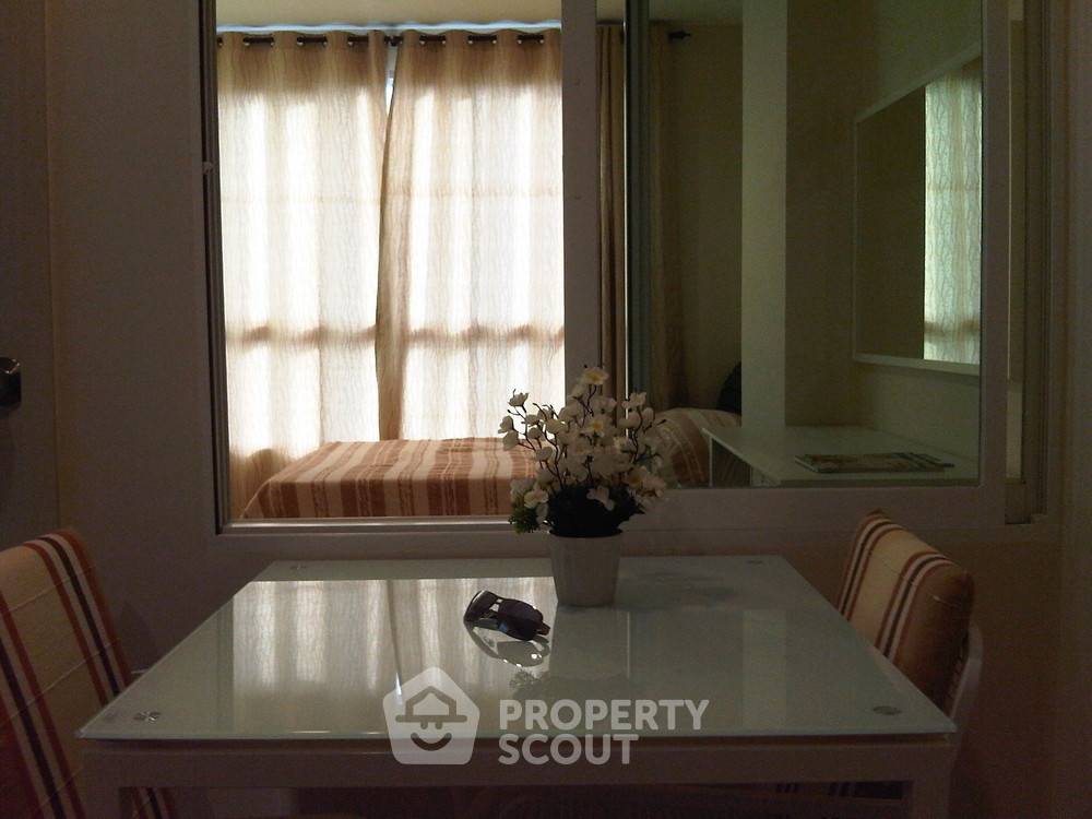 picture 1-BR Condo at Life @ Sathorn 10 near BTS Saint Louis (ID 300589) - 4/5