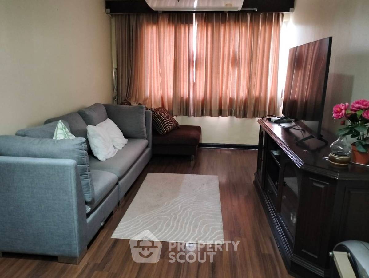 รูป คอนโด 2-ห้องนอน ที่ วิทยุ คอมเพล็กซ์ คอนโดมิเนียม ใกล้ BTS เพลินจิต (ID 893804) - รูปที่ 1/10