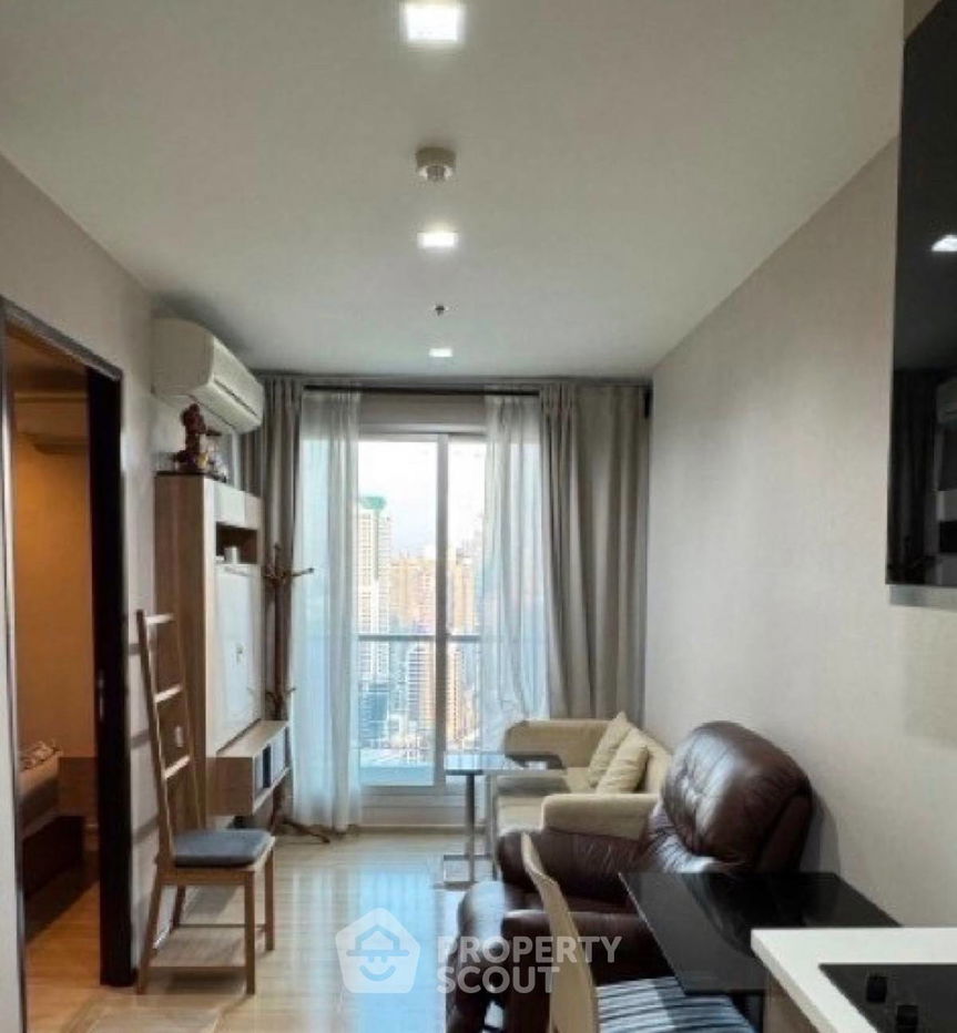 รูป คอนโด 1-ห้องนอน ที่ ริธึ่ม สาทร ใกล้ BTS สะพานตากสิน (ID 1995529) - รูปที่ 1/4