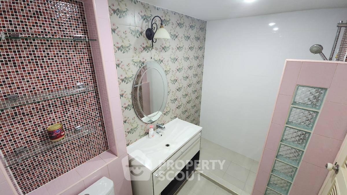 รูป คอนโด 2-ห้องนอน ที่ ศุภาลัย เพลส สุขุมวิท 39 ใกล้ BTS พร้อมพงษ์ (ID 1600712) - รูปที่ 7/12