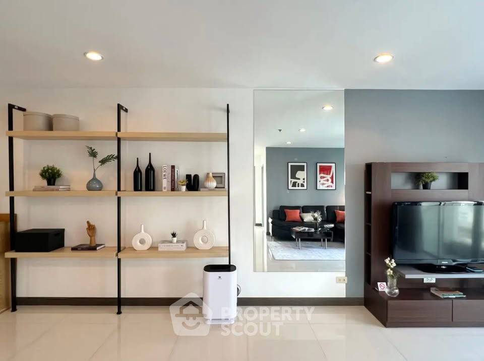 picture 2-BR Condo at Silom Suite Condominium near BTS Saint Louis (ID 2189578) - 9/10