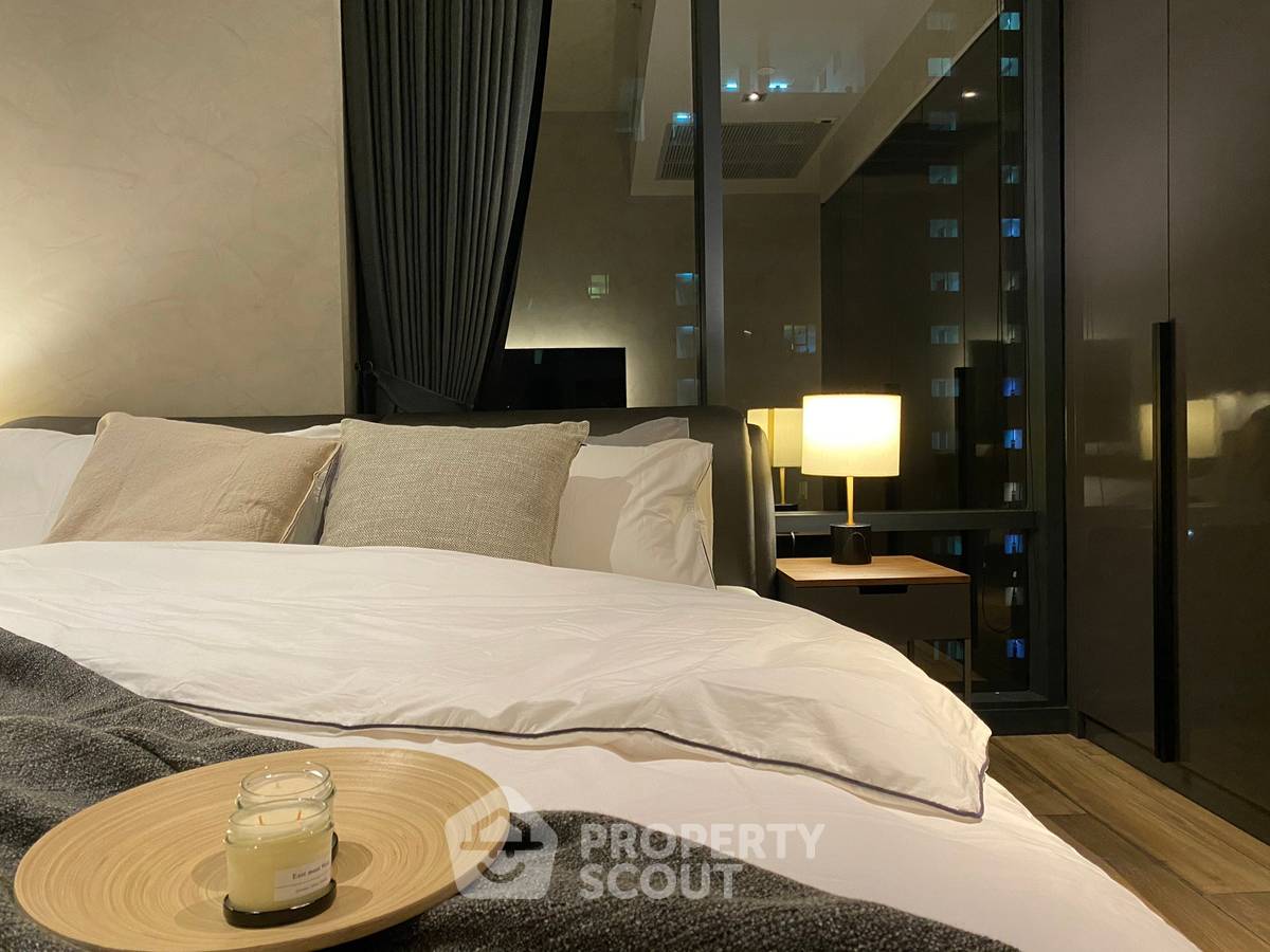 picture 2-BR Condo at The Lofts Asoke near MRT Phetchaburi (ID 567164) - 8/18