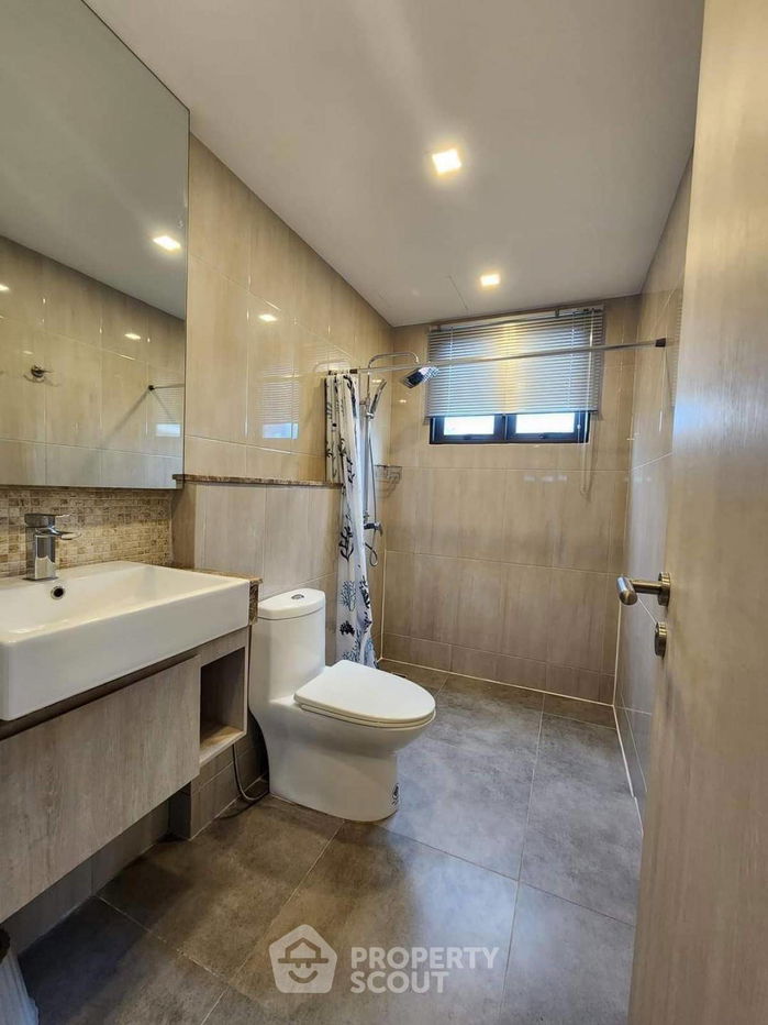 picture 2-BR Condo at The Jewel Condominium close to Phratamnak (ID 1872934) - 8/15