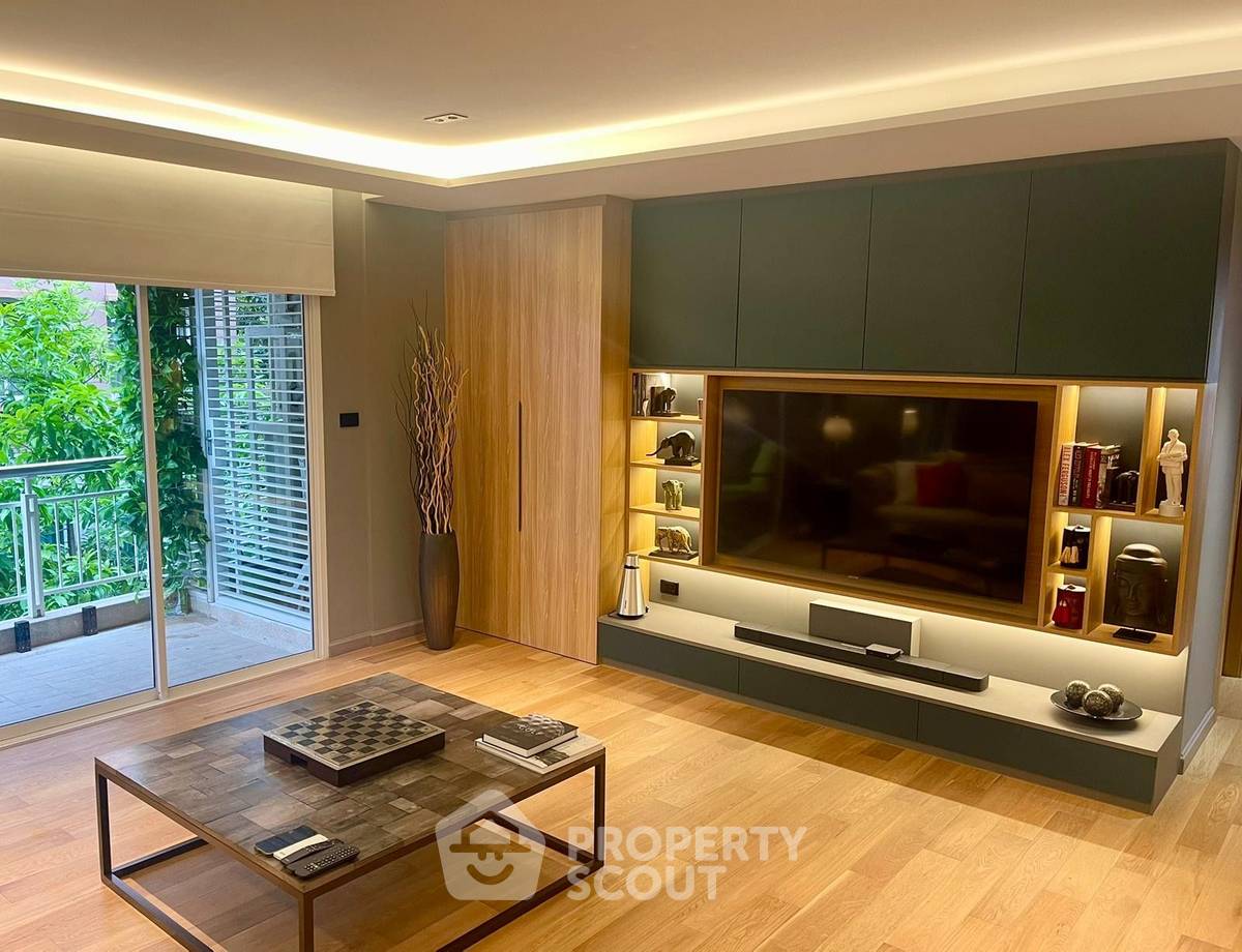 picture 2-BR Condo at The Rise Sukhumvit 39 near BTS Phrom Phong (ID 1983697) - 4/15