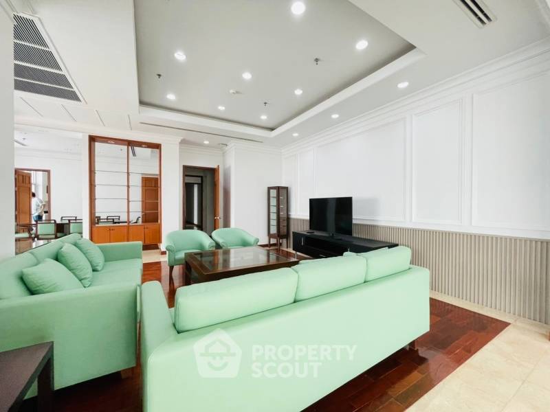 picture 4-BR Condo at Green Ville Exclusive Residence near BTS Nana (ID 994190) - 2/9