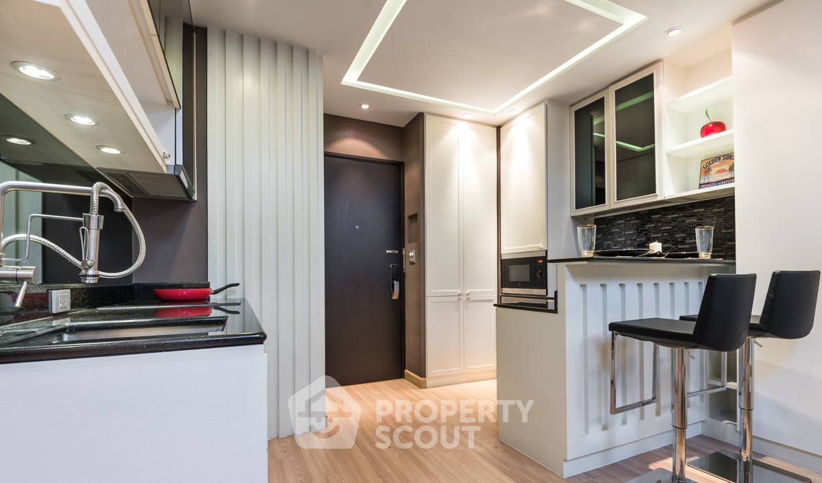 picture 2-BR Condo at Sky Walk Residences near BTS Phra Khanong (ID 1801589) - 4/24