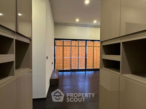 3-BR Condo at Park Origin Thonglor near BTS Thong Lor (ID 1802050)