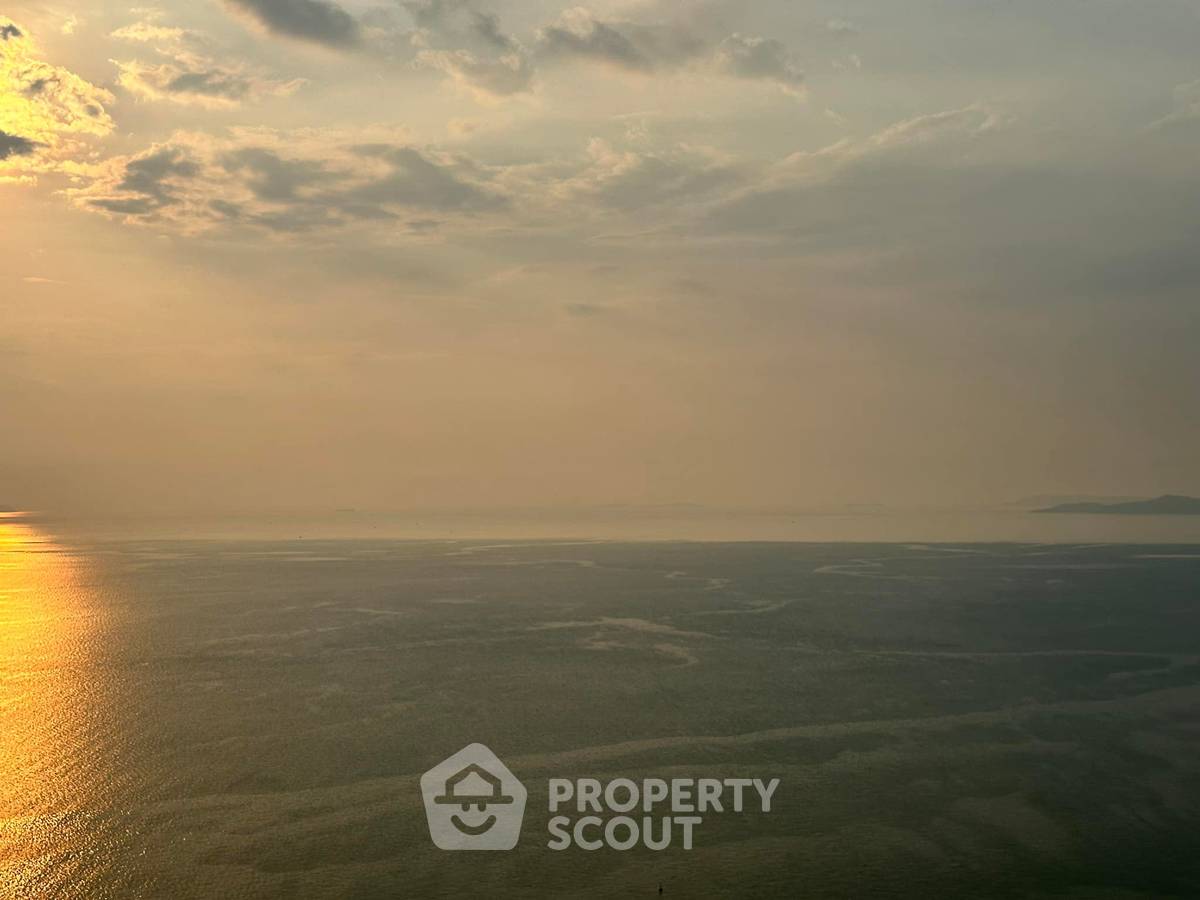 รูป คอนโด 1-ห้องนอน ที่ รีเฟล็คชั่น จอมเทียน บีช พัทยา ใกล้ เมืองพัทยา (ID 2136862) - รูปที่ 30/30