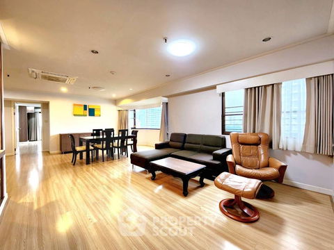 2-BR Condo at Baan Suanpetch Condominium near BTS Phrom Phong (ID 1277417)