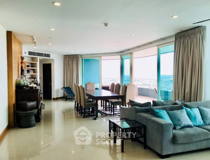 picture 3-BR Condo at Watermark Chaophraya near BTS Krung Thon Buri (ID 1997946) - 2/9