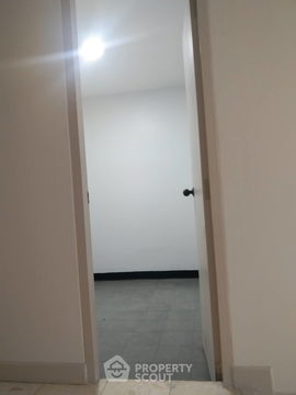 คอนโด 2-ห้องนอน ที่ เดอะ เฮอริเทจ คอนโดมิเนียม ใกล้ BTS นานา (ID 2031229)