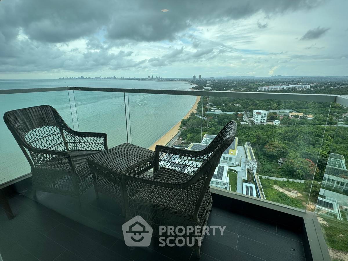 picture 1-BR Condo at Del Mare Condominium close to Bangsaray (ID 2135069) - 8/17
