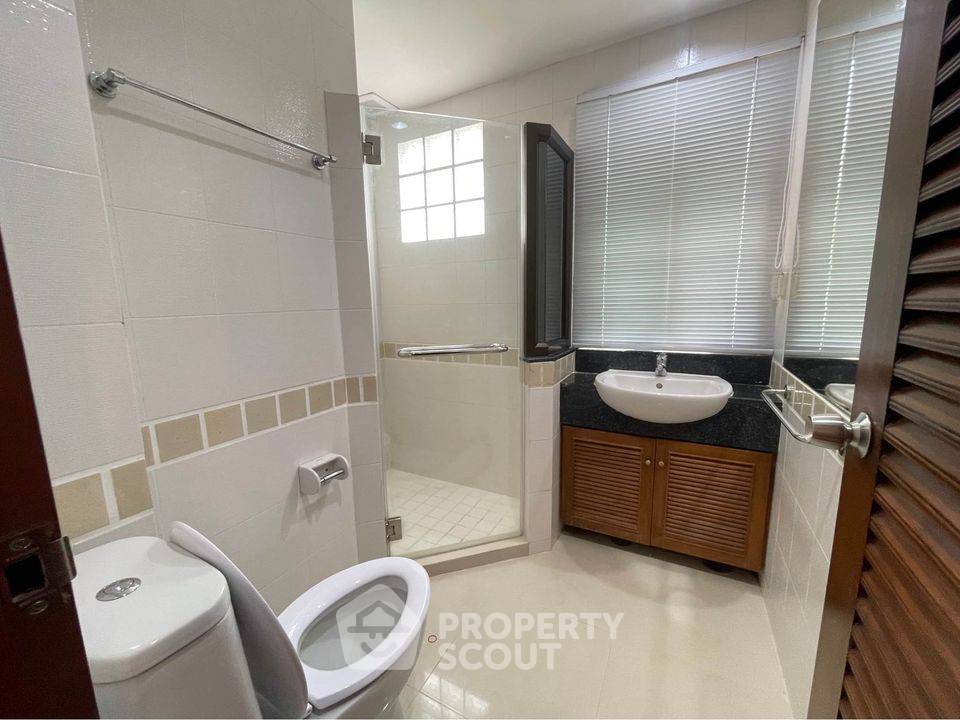 picture 2-BR Condo at P.R. Home II near BTS Thong Lor (ID 1829645) - 18/19
