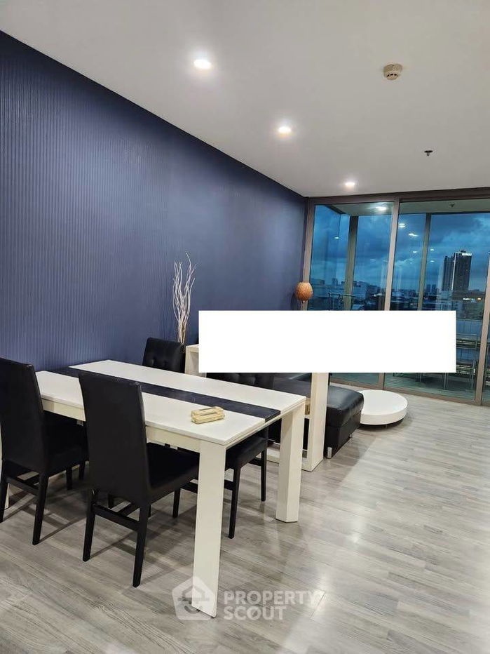 picture 2-BR Condo at The Room Bts Wongwianyai near BTS Wongwian Yai (ID 2189885) - 7/10